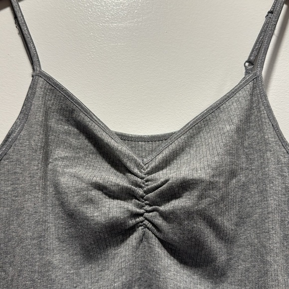 American Eagle Cropped Cami - Picture 3 of 7